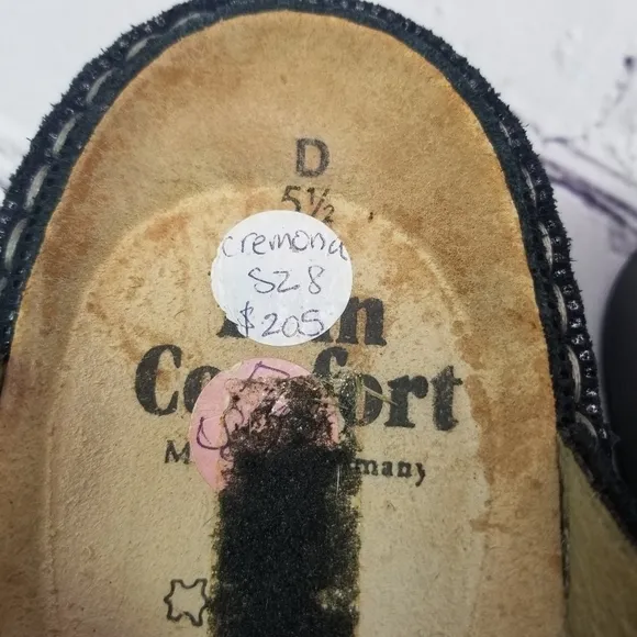 Finn Comfort Cremona black slides sandals