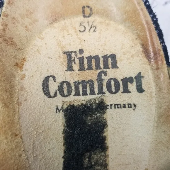 Finn Comfort Cremona black slides sandals