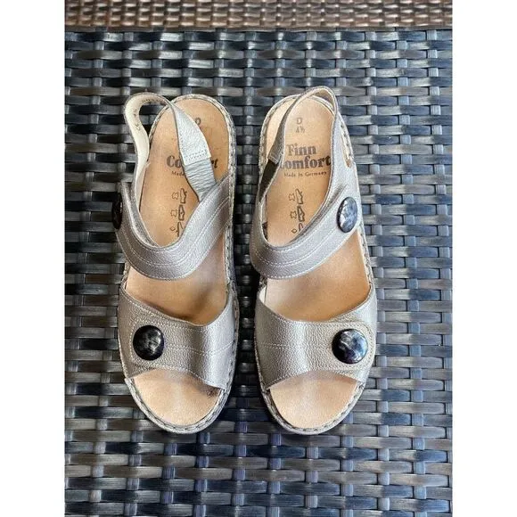 Finn Comfort Sandals
