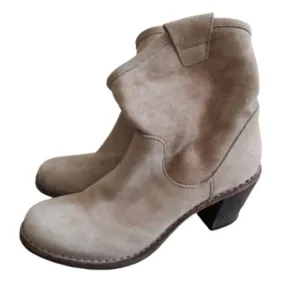 FIORENTINI   BAKER Slouch Western Ankle Booties Boots in Beige Suede Leather
