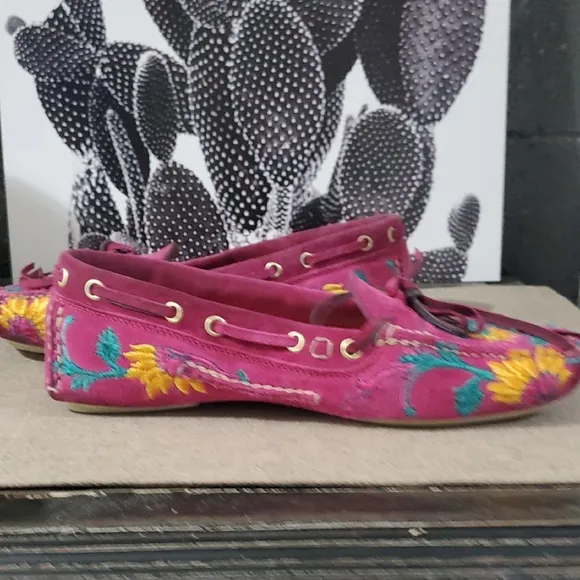 Floral Embroidered Pink Loafers Hot Pink Flats Fuscia Slip On Moccasins