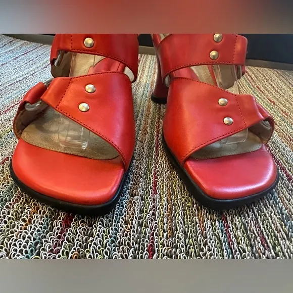 Fluevog EXCELLENT Hi Choice heart heel ankle strap sandals in persimmon/red -10