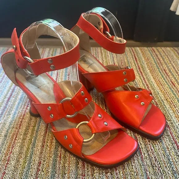 Fluevog EXCELLENT Hi Choice heart heel ankle strap sandals in persimmon/red -10