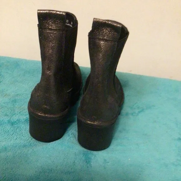 FLY LONDON BAGU WEDGE CHELSEA BOOTS  SZ 39