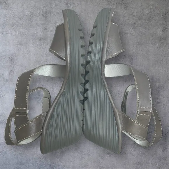 Fly London Taupe Leather Strappy Wedge Sandals Womens 11-11.5 (42)