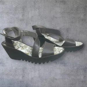 Fly London Taupe Leather Strappy Wedge Sandals Womens 11-11.5 (42)
