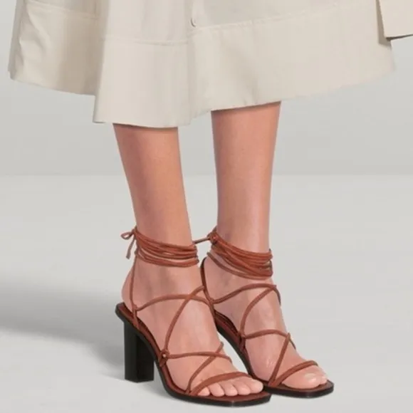 FRAME‎ Le Doheny Strappy Sandal (Women)