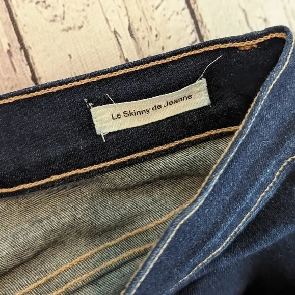 FRAME Le Skinny de Jeanne dark wash slit rivet jeans FELLAH wash
