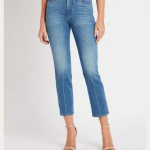 Frame le Sylvie slender straight size 26 jeans