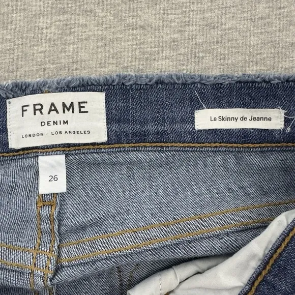 Frame Lee Skinny de Jeanne Distressed Jeans Size 26 Blue Mid-rise Raw Hem