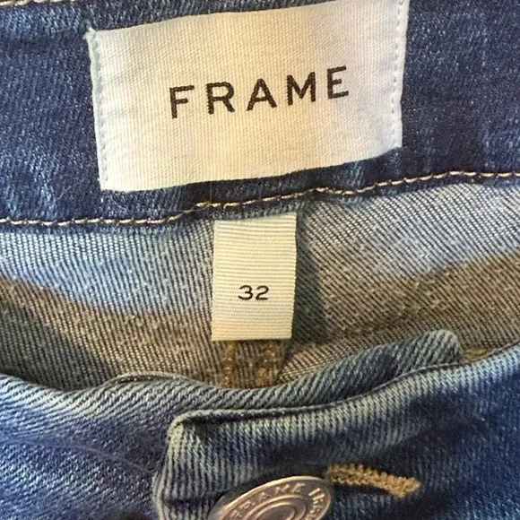 FRAME Women’s Le Crop Distressed Hem Mini Boot Cut Jeans, Size 32