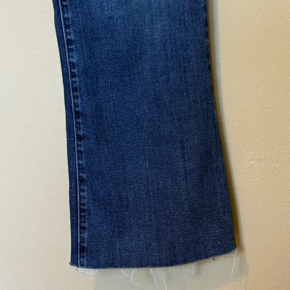 FRAME Women’s Le Crop Distressed Hem Mini Boot Cut Jeans, Size 32