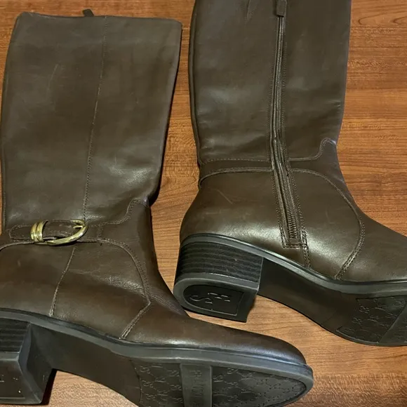 Franco Sarto Women's Chocolate Brown Riding Boots With Buckle &amp; Low Heel Size 6