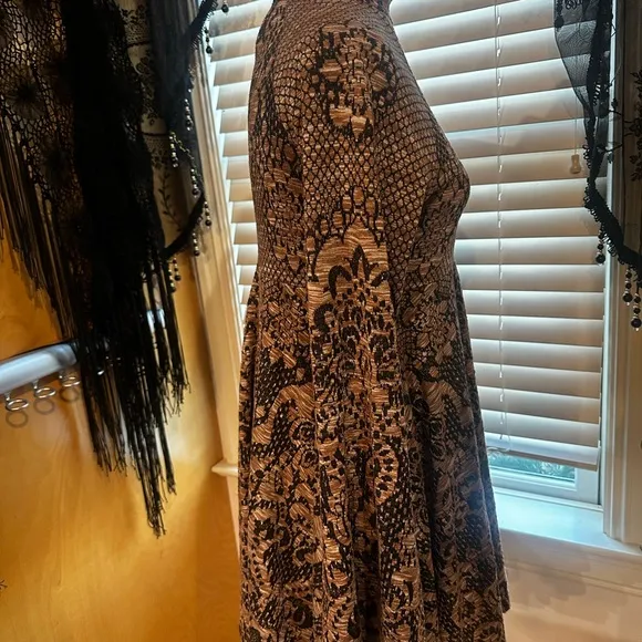 Free People - Brown and Black Bell sleeve dress boho print - size Medium