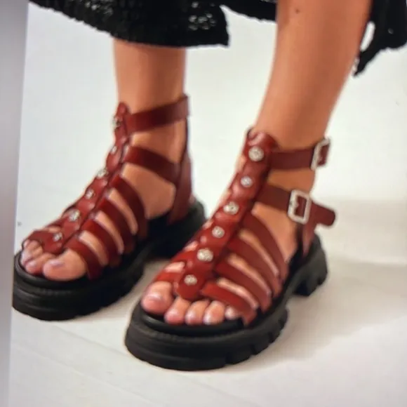 Free People Hadley Hammered Stud Sandals 10.5