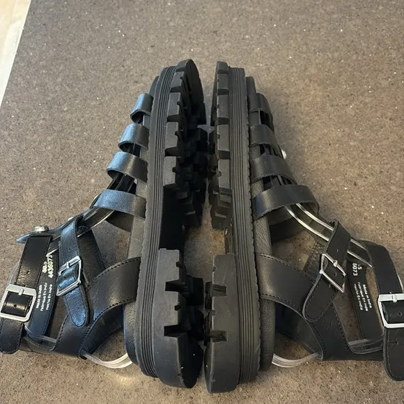 Free People Hadley Hammered Stud Sandals 10.5