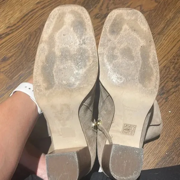 Free People tan suede boots. Size 40. Preloved, great condition.