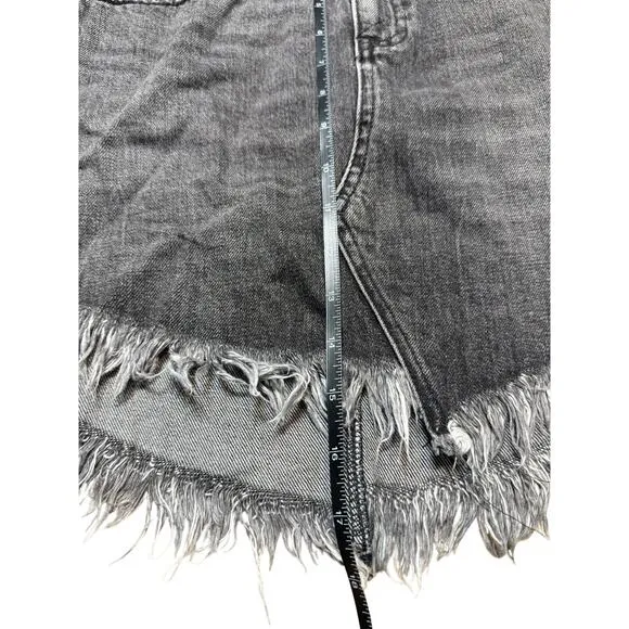 Free People We The Free Bailey Black Acid Wash Denim Mini Skirt Sz 24 Frayed Hem