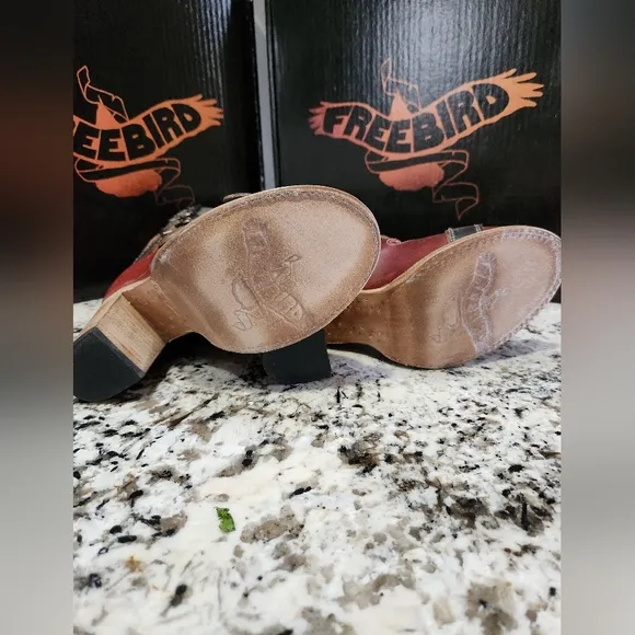 Freebird Bond Red Multi