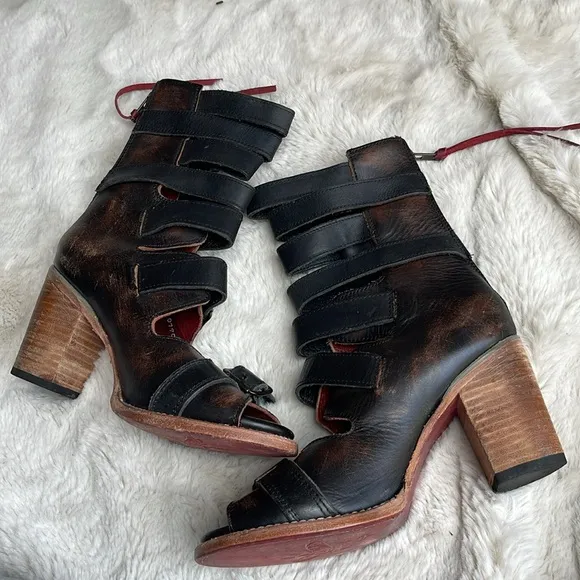 Freebird by Steven Bond leather Gladiator buckle heeled Sandals