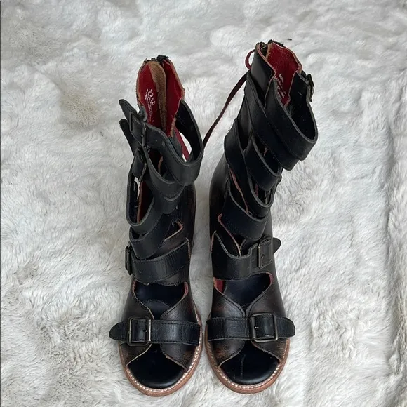 Freebird by Steven Bond leather Gladiator buckle heeled Sandals