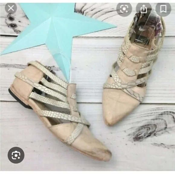 Freebird by Steven Emory sandals