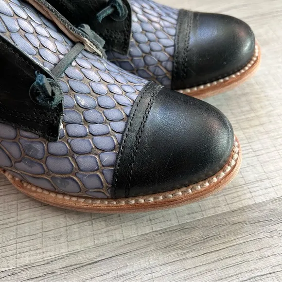 FREEBIRD Malena Womens Size 7 Oxford Mule Navy Blue Leather Slip On Loafers