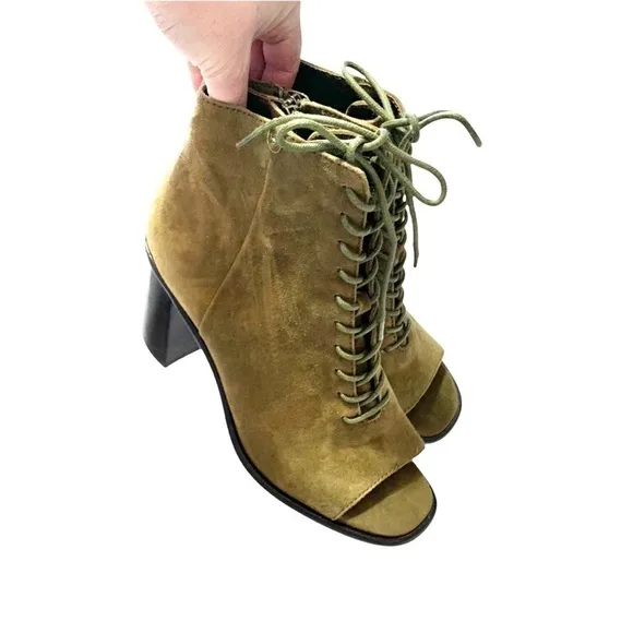 Frye Amy Peep Toe Suede Lace Up Heeled Ankle Boot Size 7