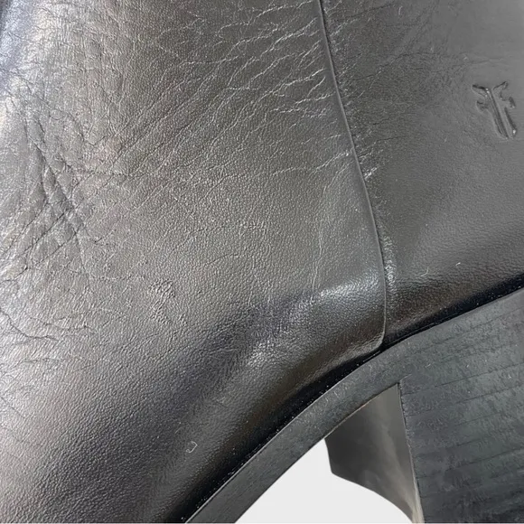 Frye Black Leather Back Zip Ankle Booties Size 7