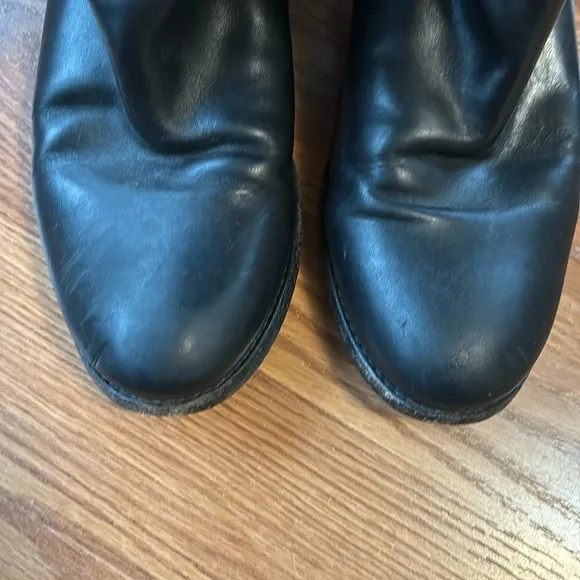 Frye Black Leather Melissa Button Boot Riding Boot Pull on Style Size 6 B