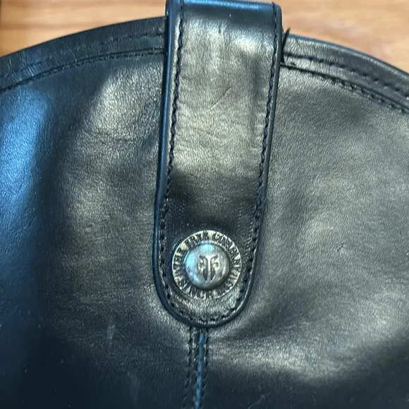 Frye Black Leather Melissa Button Boot Riding Boot Pull on Style Size 6 B