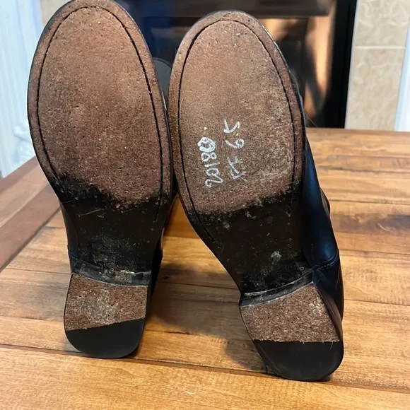 FRYE black leather riding boots, size 6.5, good condition