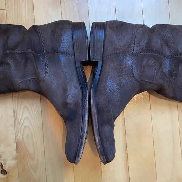 Frye brown leather button Melissa riding boot