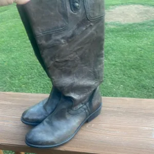 Frye Carson Button Tall Riding Boot Gray Leather Size 8