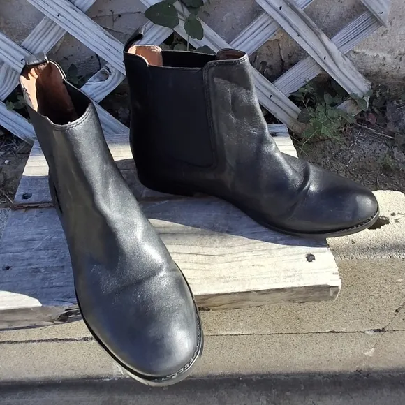 Frye Chelsea Leather Black Pull-on Ankle Boots Women Size 7