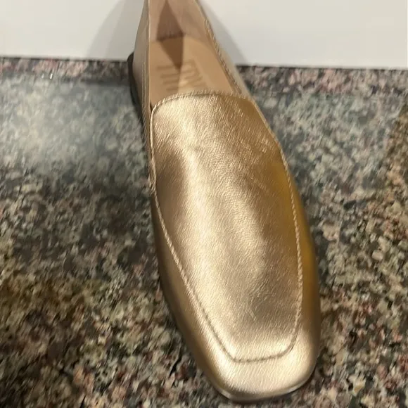 Frye Claire Venetian Leather Slip-On Loafers 6 M Lunar Metallic light gold NEW