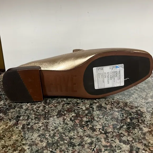 Frye Claire Venetian Leather Slip-On Loafers 6 M Lunar Metallic light gold NEW