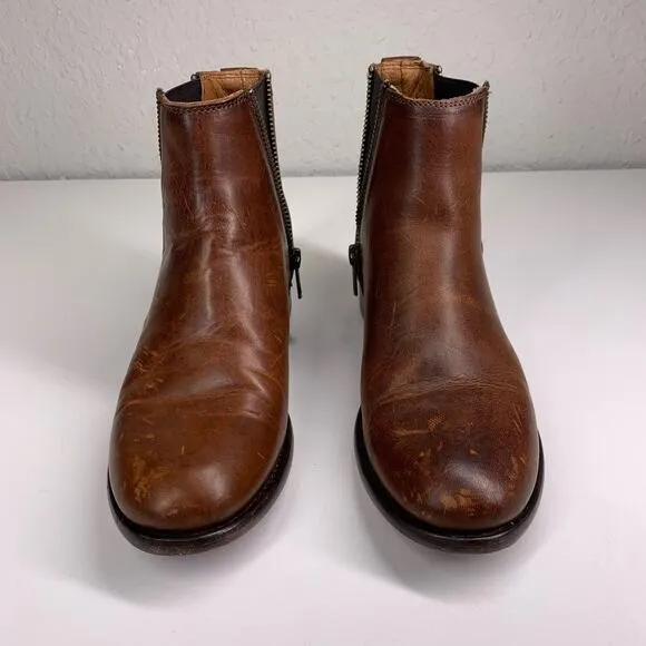 FRYE Cognac Brown Leather Carly Zip Chelsea‎ Boots Size 6