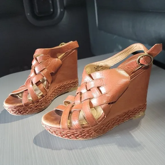 Frye Corrina Strappy Wedge Brown 73366 Leather Women’s Size‎ 7M EUC