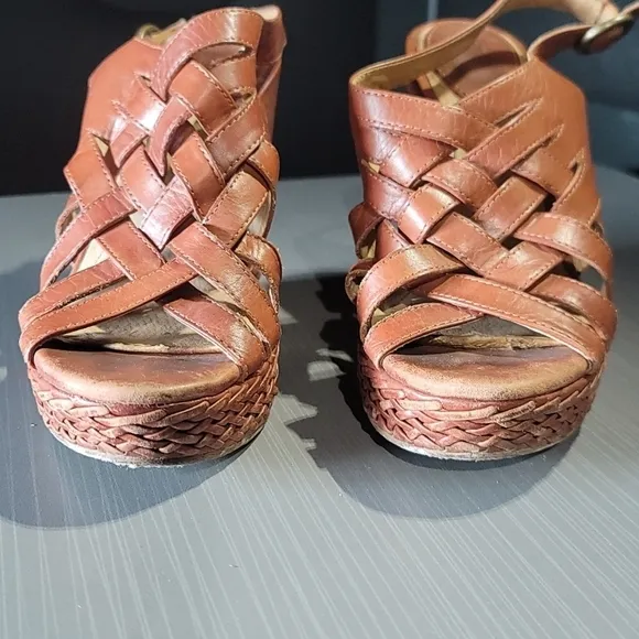 Frye Corrina Strappy Wedge Brown 73366 Leather Women’s Size‎ 7M EUC