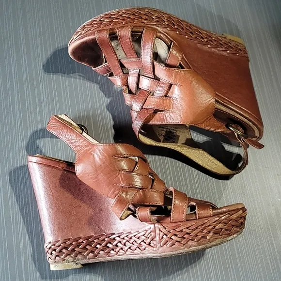 Frye Corrina Strappy Wedge Brown 73366 Leather Women’s Size‎ 7M EUC