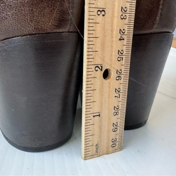 Frye Lucinda Scrunch stretch shin high boots size 7 brown heeled