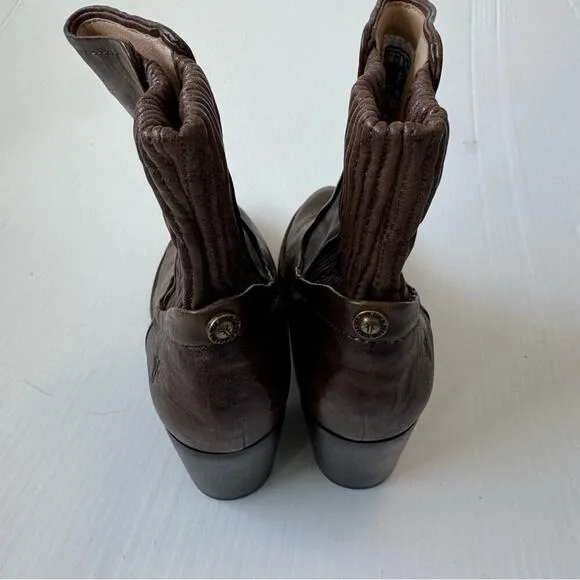 Frye Lucinda Scrunch stretch shin high boots size 7 brown heeled