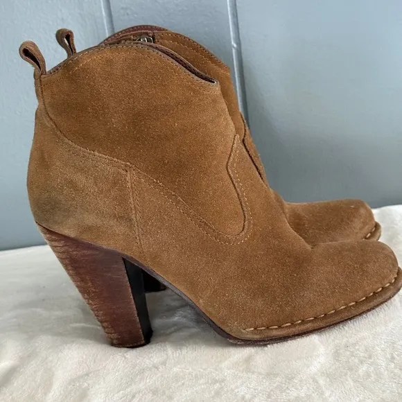Frye Madeline Brown Suede Boots 6.5M Western Boho Chic Festival Short Booties