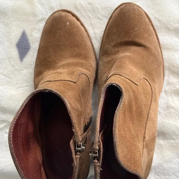 Frye Madeline Brown Suede Boots 6.5M Western Boho Chic Festival Short Booties