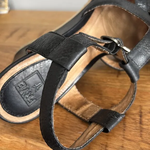 Frye Maye Vintage Ankle Buckle Black Leather Wedge Sandals with T-Strap