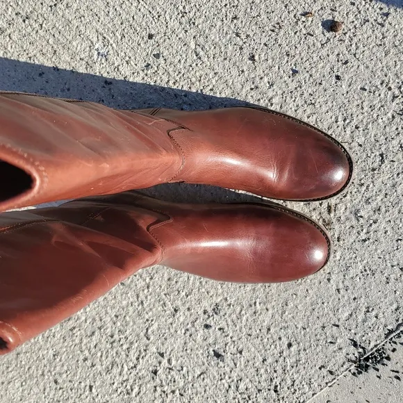Frye Melissa Button 2 Riding Boots in Redwood Extended Calf Size 8 B