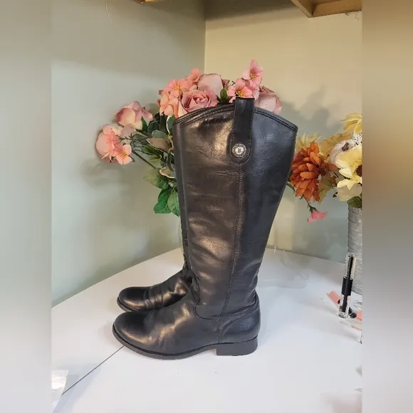 Frye Melissa leather riding boots. Gorgeous 7