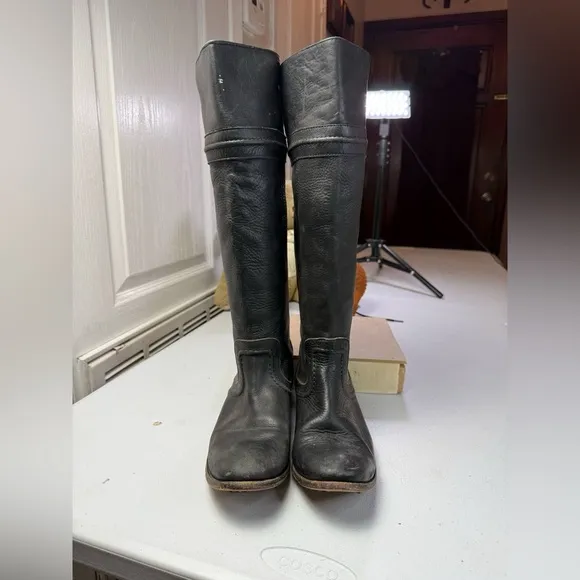 Frye Melissa Trapunto Tall Riding Boots Womens Size 7 B Black Leather Pull on