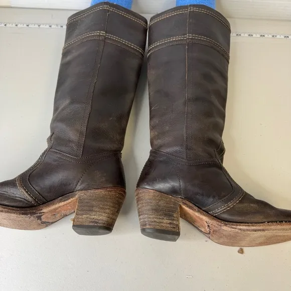 FRYE Mid Calf Dark Brown Genuine Leather Sturdy Riding Boots Size 5.5 Heel Flaw